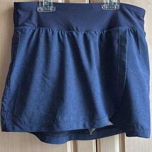 UNDER armor tennis golf xs skort. FREE w/purchase or $12.